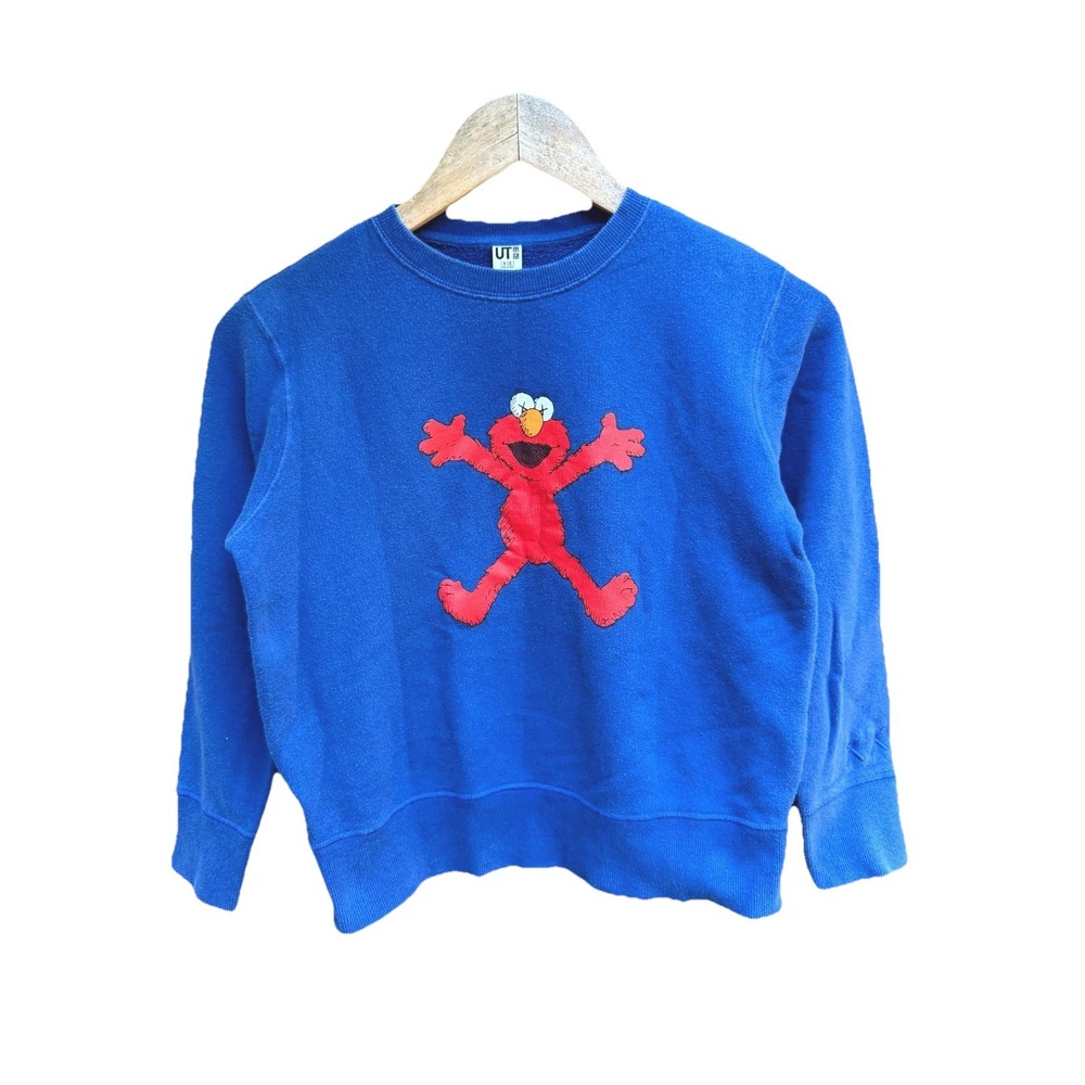 Uniqlo Pullover Sweatshirt Kid 9-10 Blue KAWS Sesame Street Elmo Limited Edition